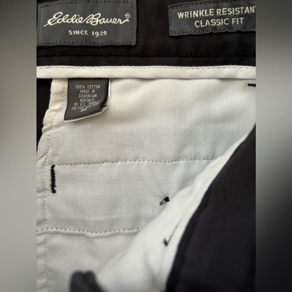 Eddie Bauer Classic Fit Wrinkle Resistant Chino Black Double Pleats 30X27.5” - Picture 4 of 5